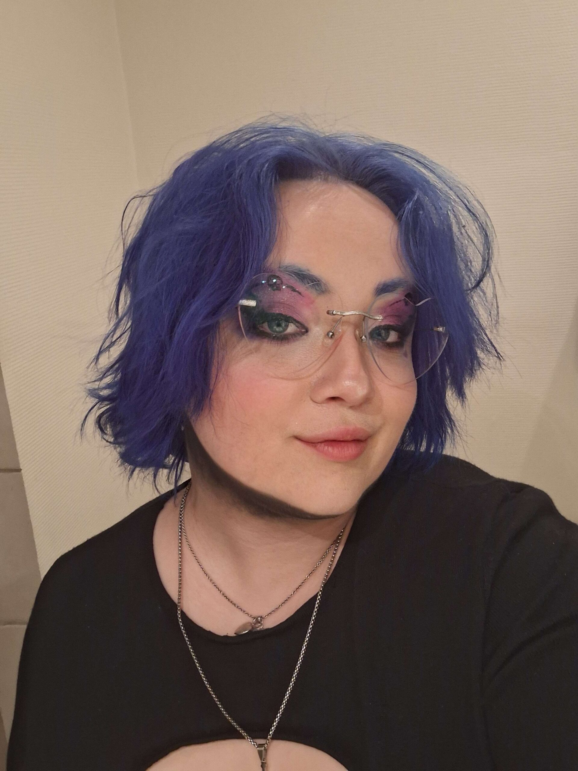 Xenon with dark blue hair
