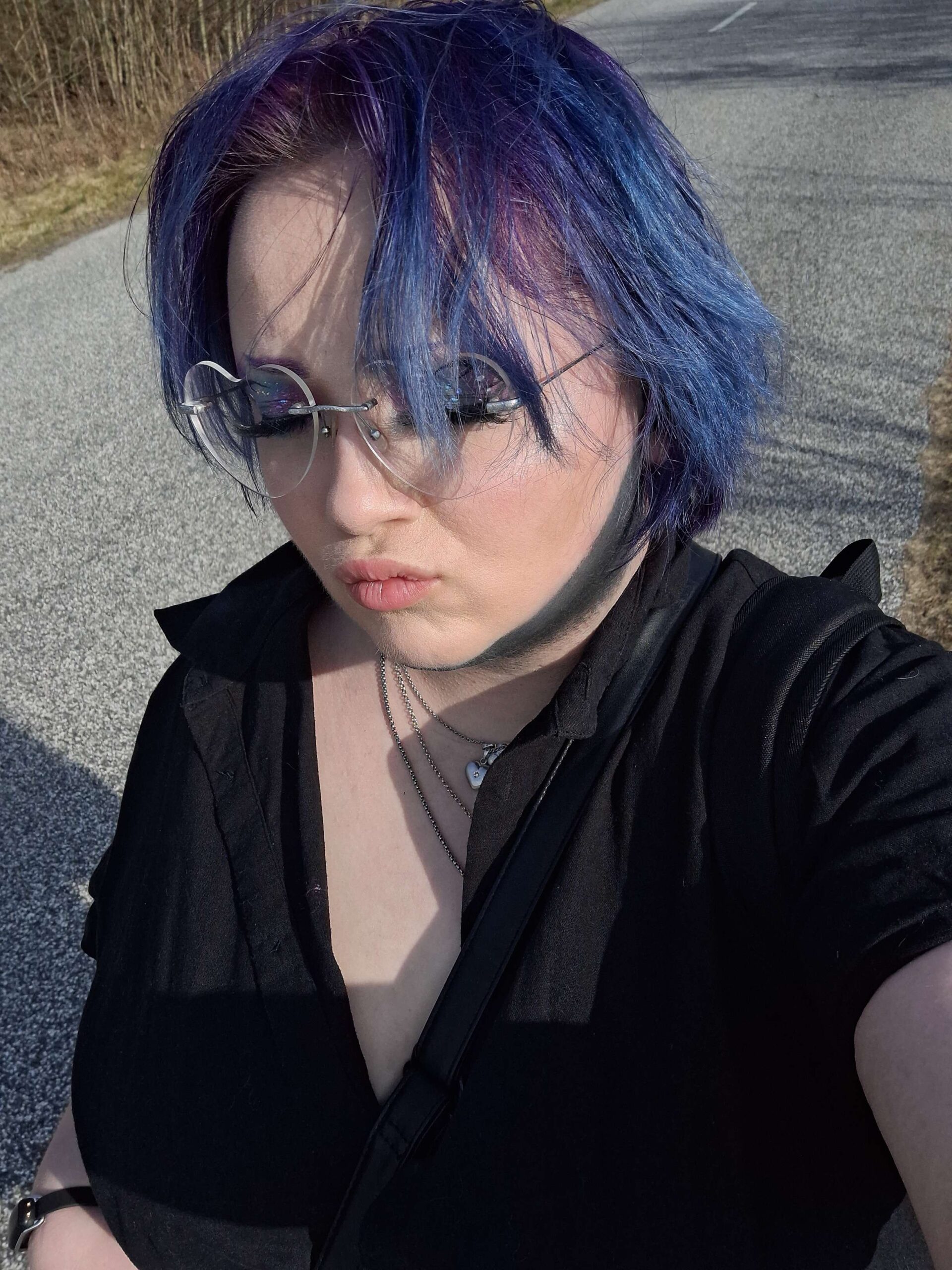Xenon with purple hair